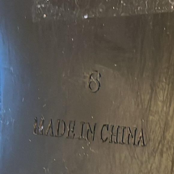 Madden Girl Women's Squireee Mule Slip-On Flats, Chunky Gold Chain, Black size 6 - Picture 11 of 12